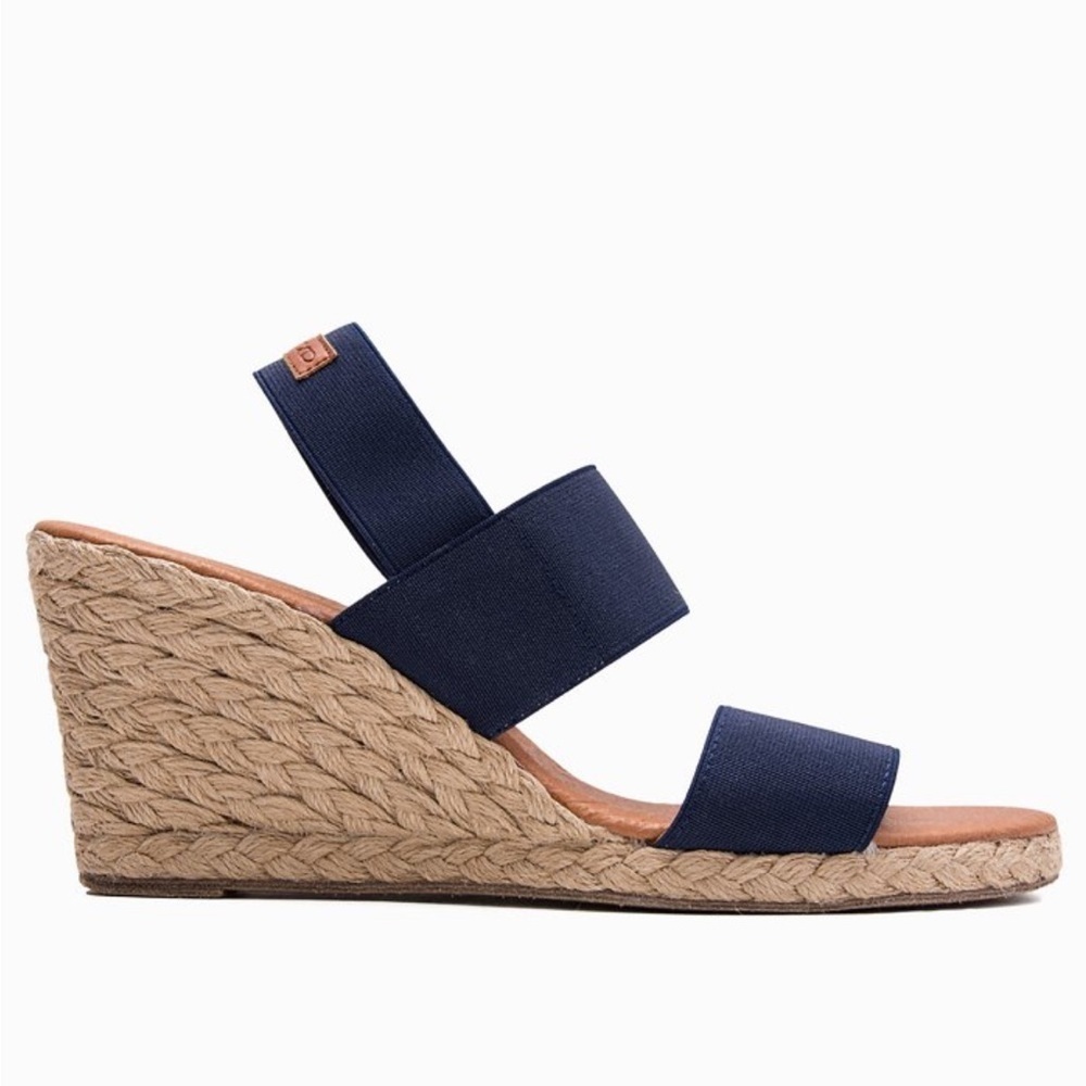 TOMMY BAHAMA Andre Assous Allison Wedges